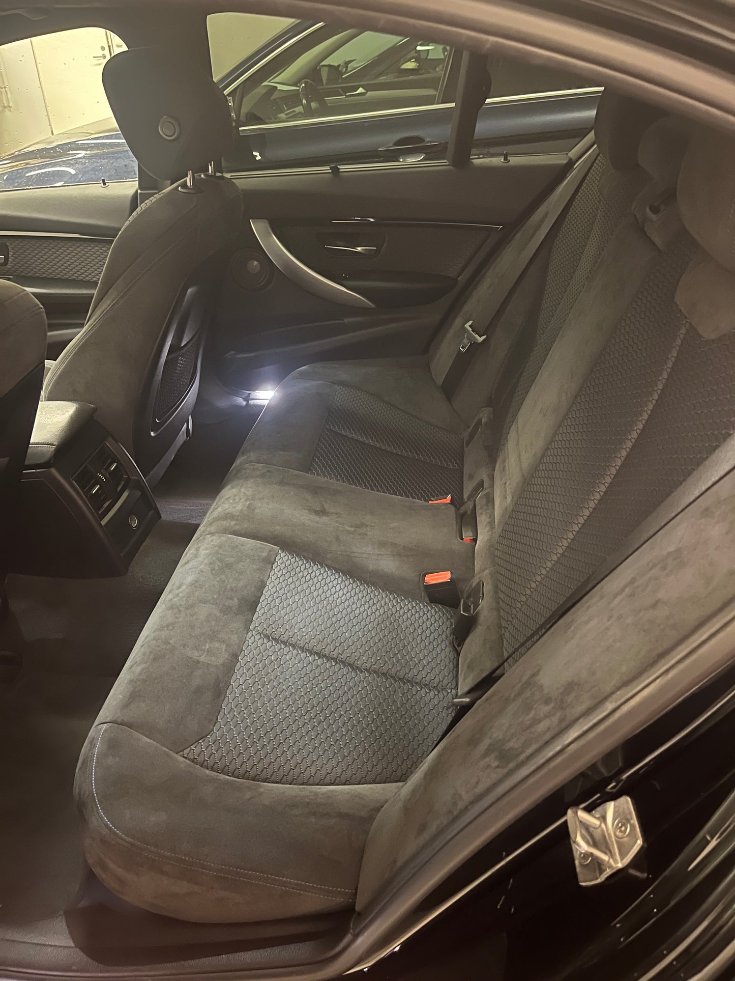 BMW 330e