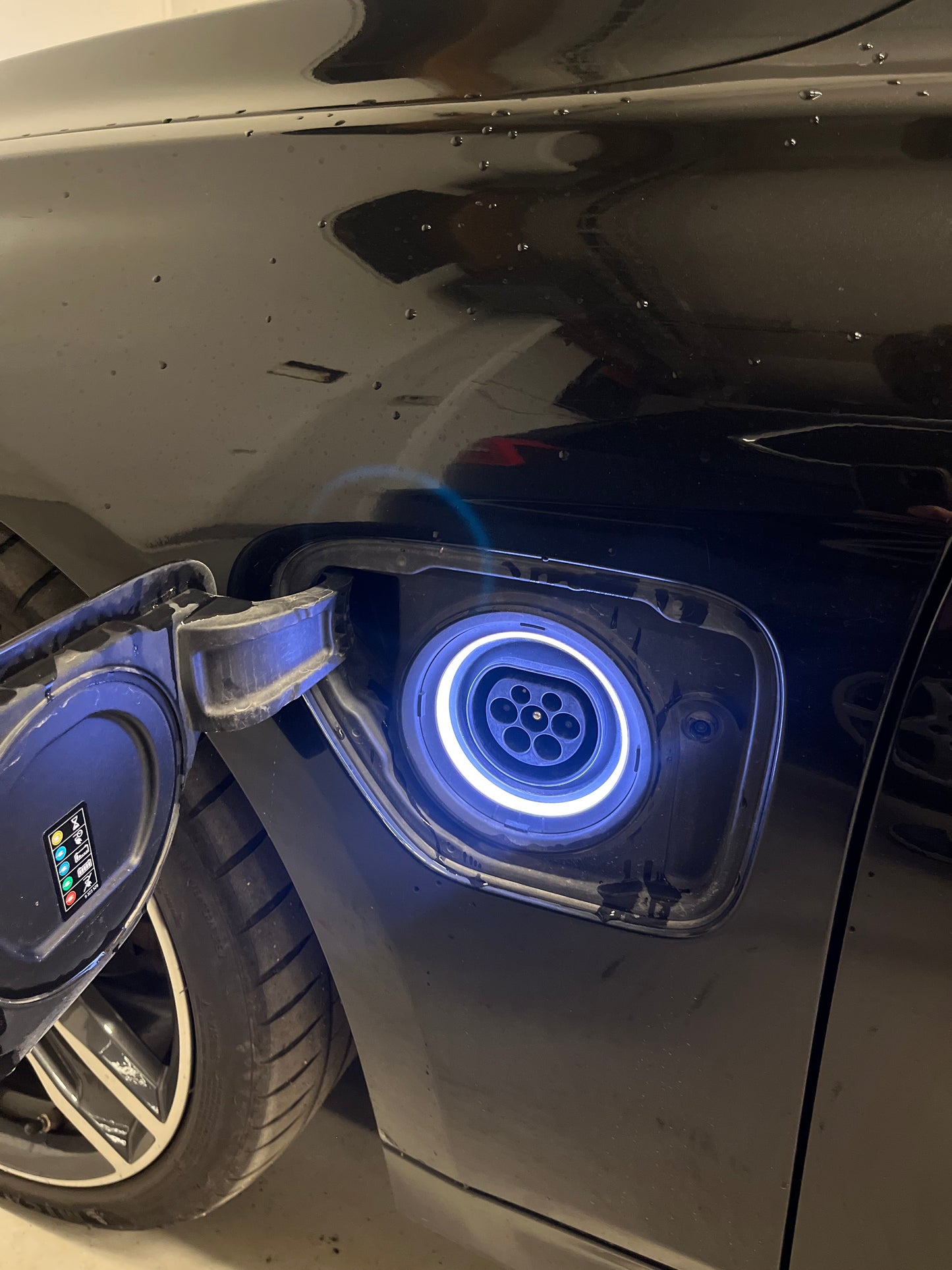 BMW 330e