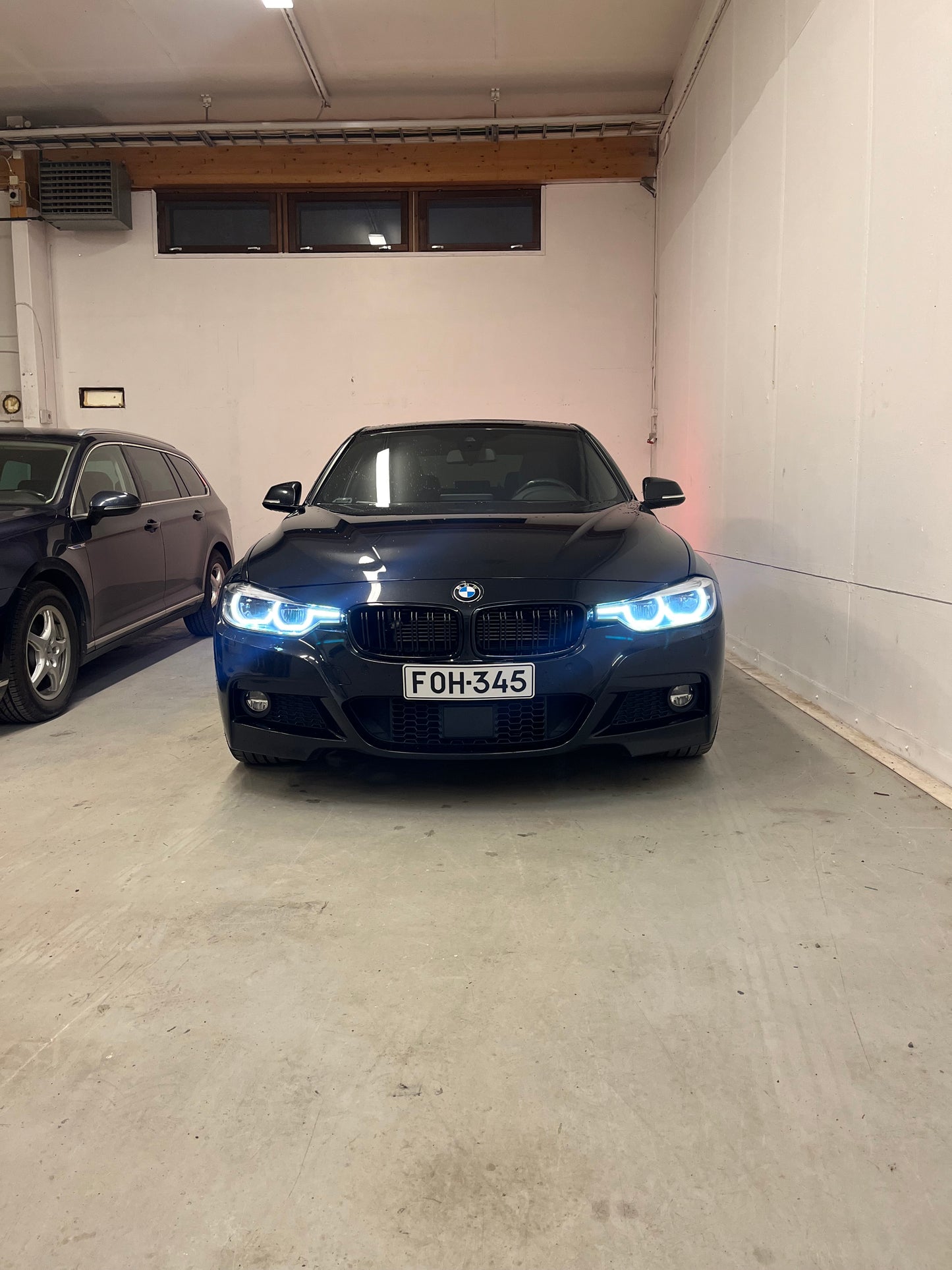 BMW 330e