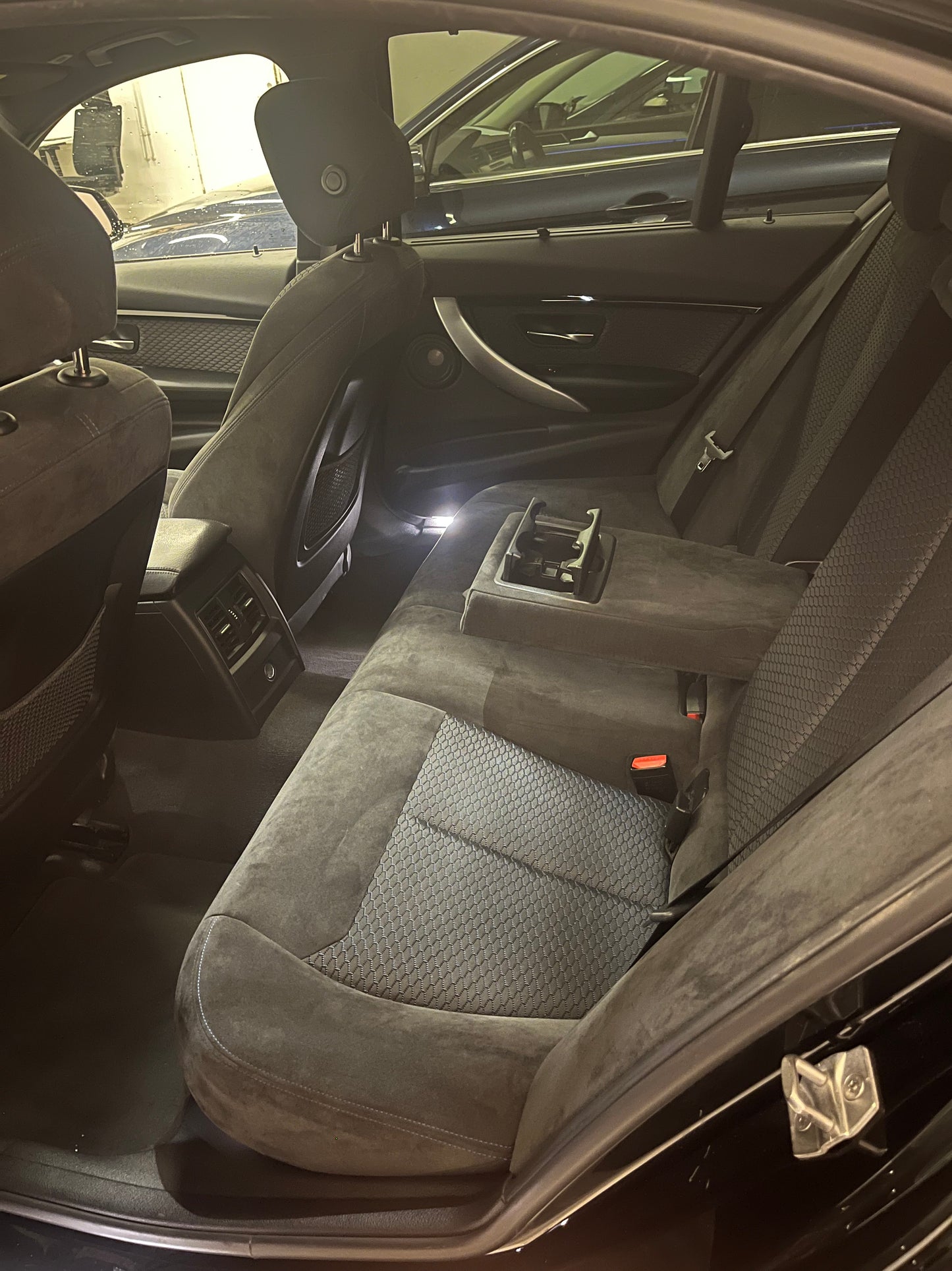 BMW 330e