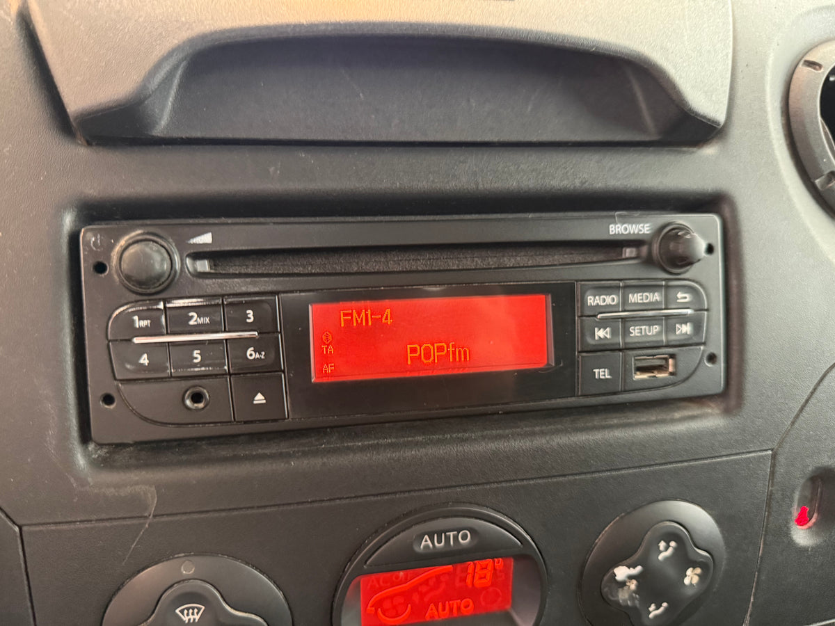 Nissan NV400