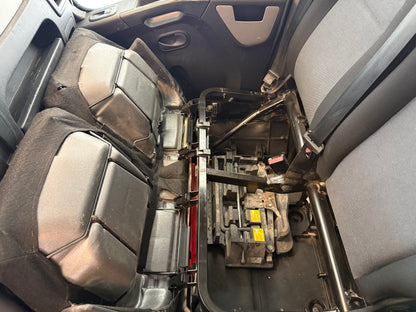 Nissan NV400