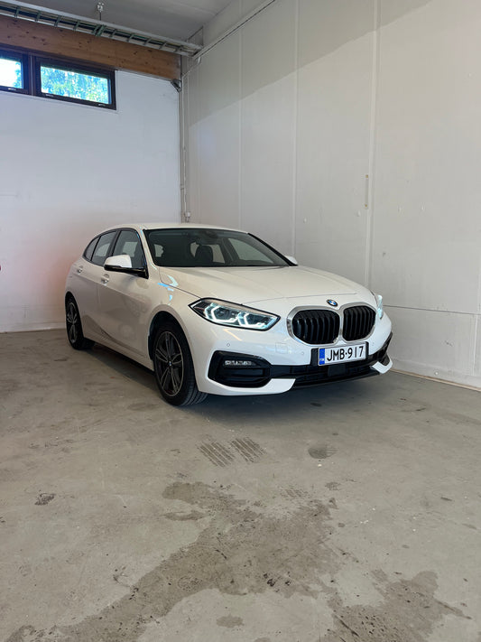 BMW 118