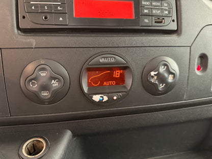 Nissan NV400