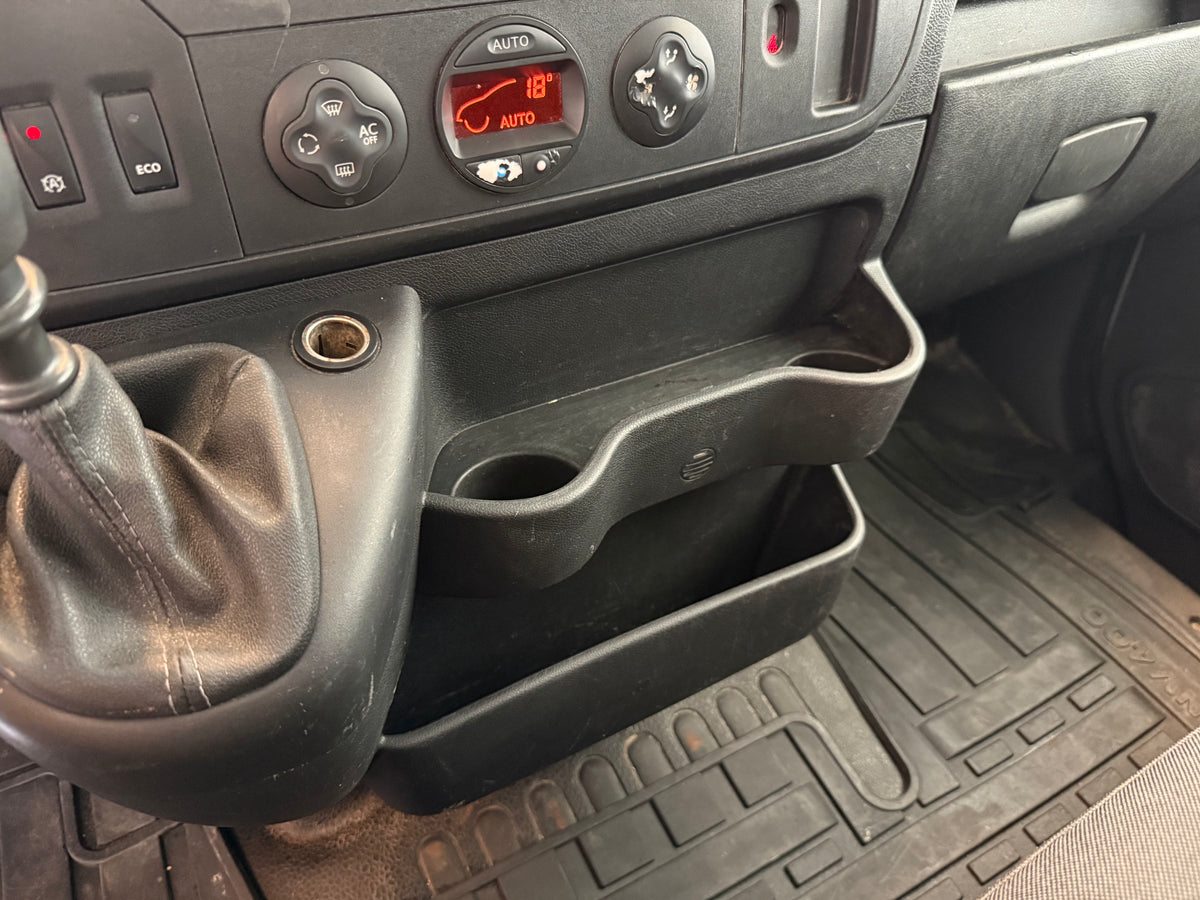 Nissan NV400