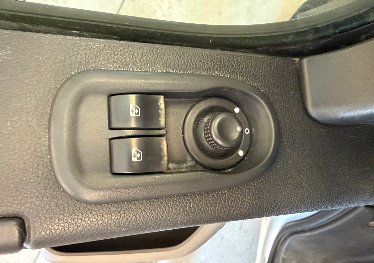 Nissan NV400