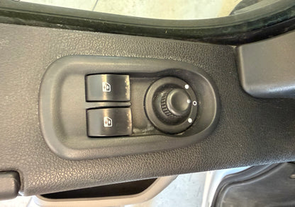 Nissan NV400