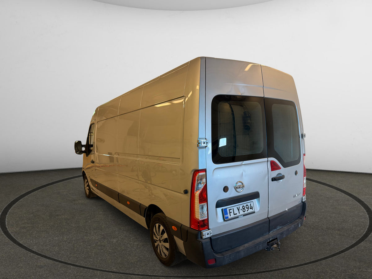 Nissan NV400